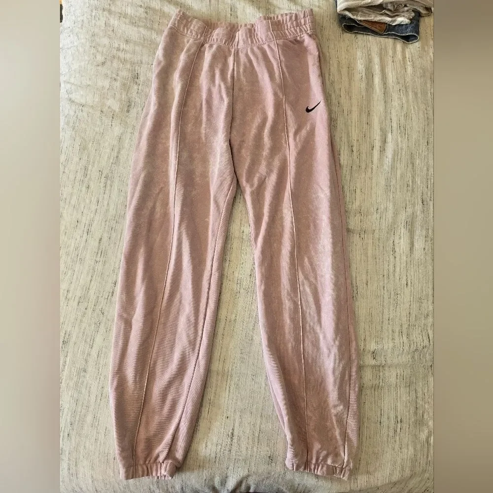 Nike NSW Essential Fleece Track Pants